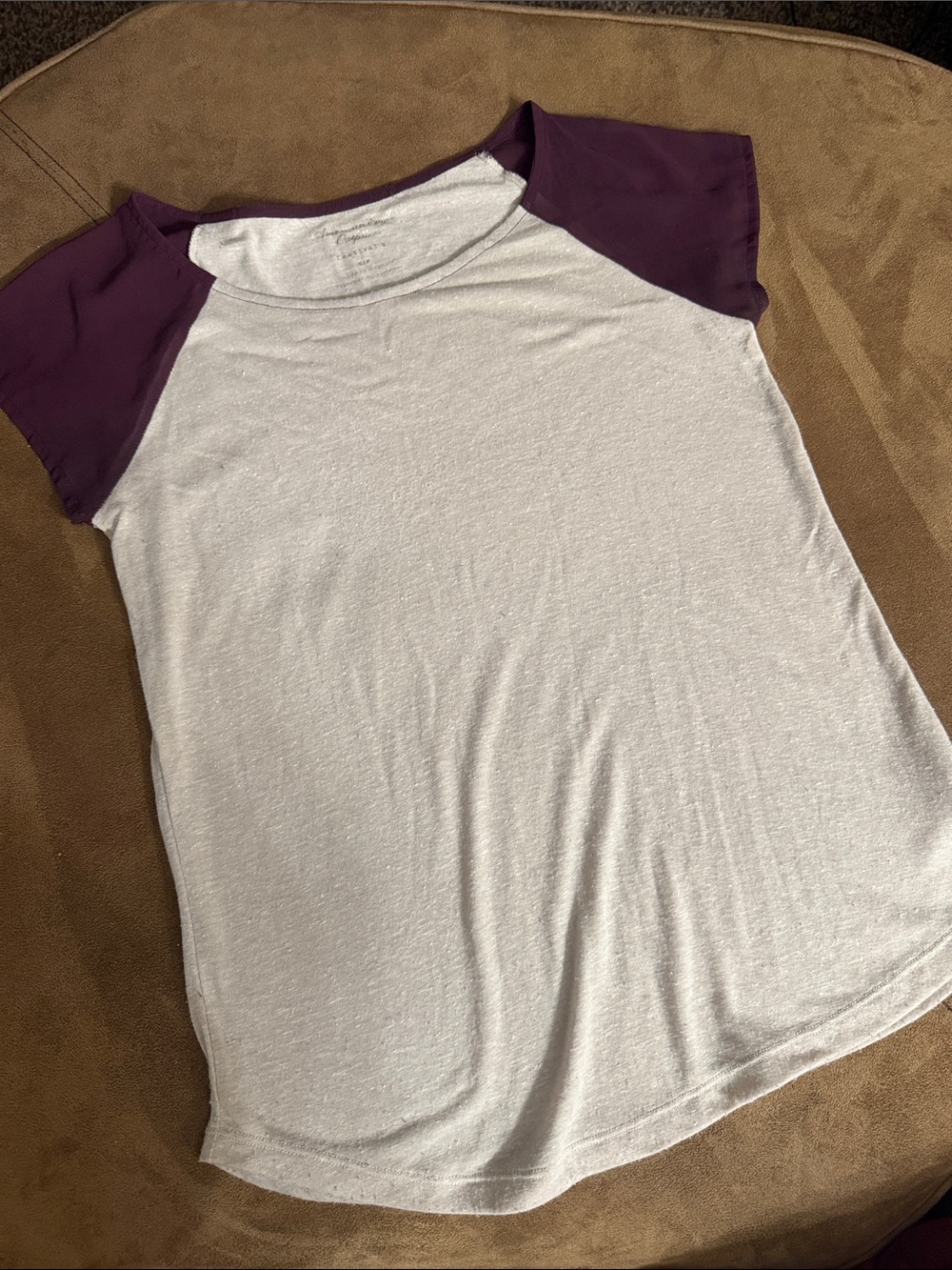 Women's Short Sleeve Raglan Tee in beige with burgundy Sleeves